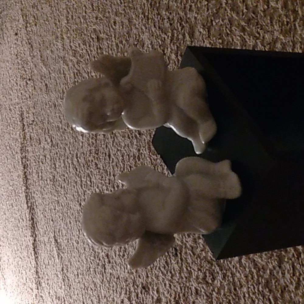 Angel's